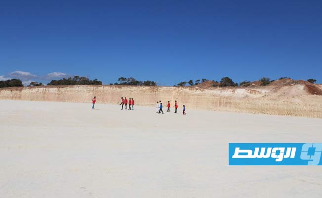 بالصور: وزارة الرياضة الليبية تشرع في تنفيذ ملعب منطقة قندولة بالجبل الأخضر