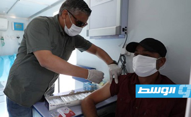 جانب من حملة التطعيم الاستثنائية ضد فيروس «كورونا» بمناطق جبل نفوسة، الأحد، 12 سبتمبر 2021 (المركز الوطني لمكافحة الأمراض)