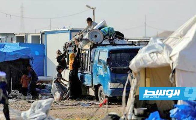 نازحون عراقيون بلا مأوى بعد قرار الحكومة إغلاق مخيمات تؤوي عشرات الآلاف
