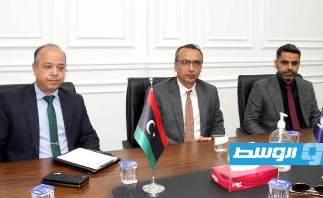 جانب من اجتماع عُقد بمقر إدارة العلاقات والتعاون الدولي بوزارة الداخلية مع المندوب الأمني بالسفارة التركية لدى ليبيا، الأربعاء 21 يونيو 2023 (وزارة الداخلية)