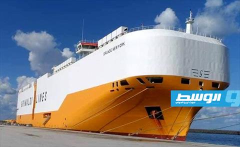 ميناء بنغازي يستقبل 1020 سيارة قادمة من كوريا وأوروبا