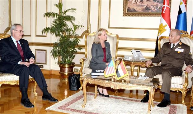وزير الدفاع المصري يلتقي وزيرة الأمن الداخلي الأميركي
