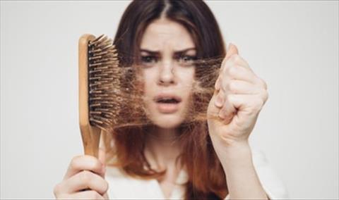 نصائح سهلة للتخلص من تساقط الشعر