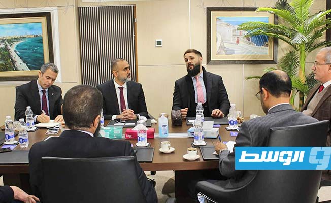 «الصحاري» يبحث مع «البركة» البحرين زيادة التعاون في الاستثمار بالصيرفة الإسلامية
