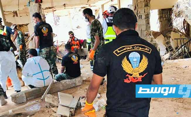 عناصر من القوات الخاصة خلال أعمال الإنقاذ في درنة (صفحة رئاسة الأركان العامة للجيش الليبي)