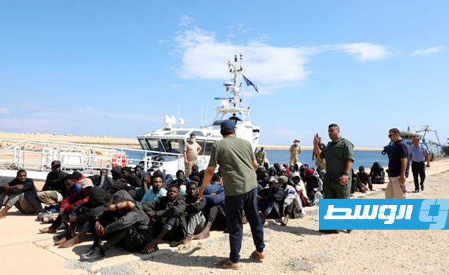 «الهجرة الهجينة» تنتعش في شرق ليبيا.. تنافس سياسي ومالي بعنوان مكافحة تهريب البشر