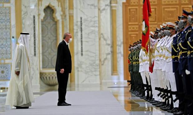 إردوغان يصل الإمارات في أول زيارة منذ 2013