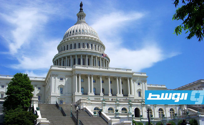 الكونغرس يسابق الوقت للتوصل إلى اتفاق بشأن الموازنة والدفاع والمساعدات