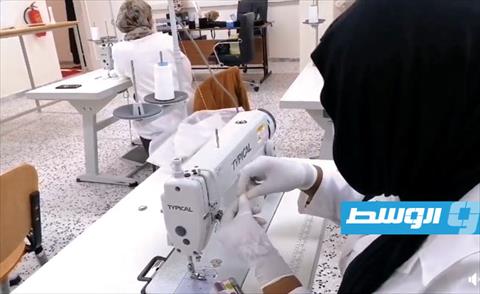 «عمل الوفاق» تفتتح خط إنتاج ملابس طبية