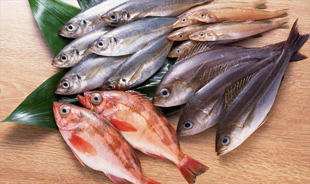 طرق للتمييز بين السمك الطازج والمبرد والمحفوظ
