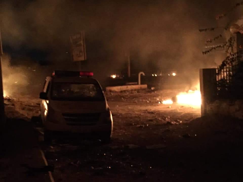 مركز الطب الميداني يعلن وفاة أحد منتسبيه جراء قصف جوي