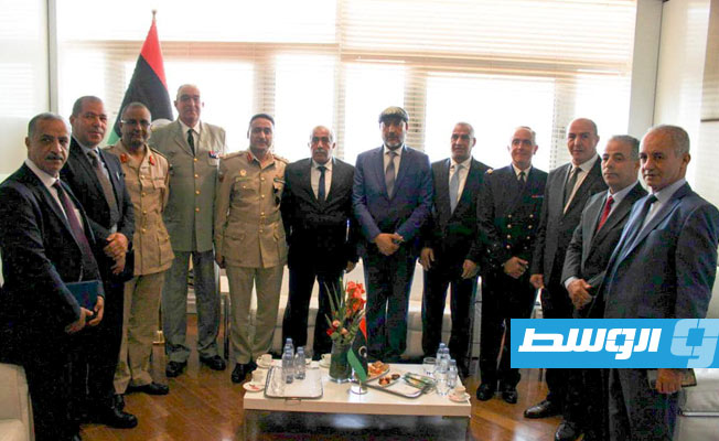 قيادات عسكرية ليبية تناقش في باريس تكوين وحدات مشتركة لتحقيق 3 أهداف أمنية