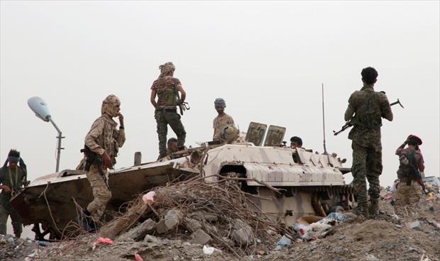 مقتل مئة جندي يمني في هجوم بصاروخ وطائرة مسيرة نسب للحوثيين