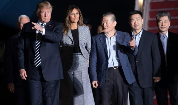 ترامب يستقبل ثلاثة أميركيين أفرجت عنهم كوريا الشمالية