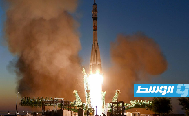 روسيا تطلق مركبة لإغاثة 3 رواد في محطة الفضاء الدولية