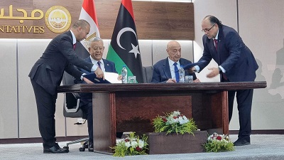 جانب من مراسم التوقيع على اتفاقية تعاون مشترك بين مجلسي النواب الليبي والمصري في مدينة بنغازي، الإثنين 19 يونيو 2023 (بوابة الوسط)