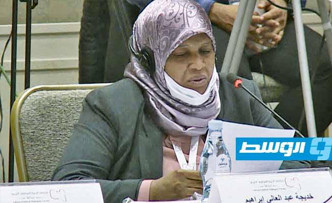 المشاركات في ملتقى الحوار الليبي بتونس يطالبن بتسمية امرأة نائبة لرئيس الحكومة