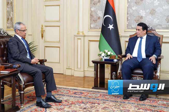 المنفي والسفير الفرنسي بحثا معالجة الانسداد السياسي في ليبيا