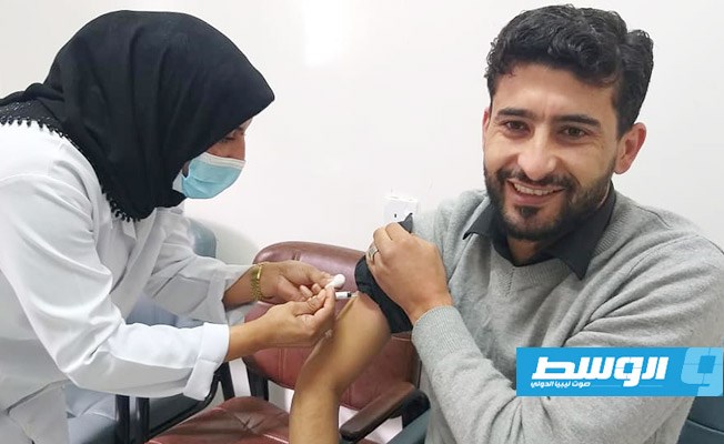 تطعيم 1043 مواطنا ضد الإنفلونزا الموسمية في شحات