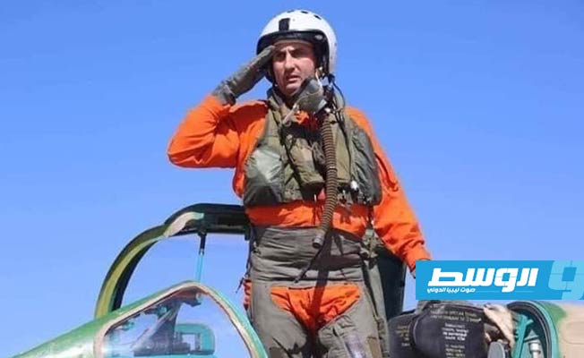 «القيادة العامة» تنعى العميد جمال بن عامر بعد سقوط طائرته في العرض العسكري بقاعدة بنينا