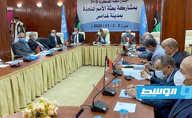 اجتماع اللجنة العسكرية الليبية المشتركة «5+5» في مدينة غدامس. الاثنين 2 نوفمبر 2020. (البعثة الأممية)