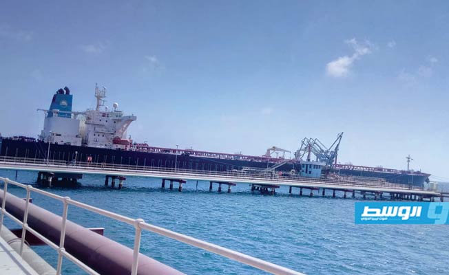 عودة التصدير إلى الموانئ النفطية بعد رفع حالة القوة القاهرة