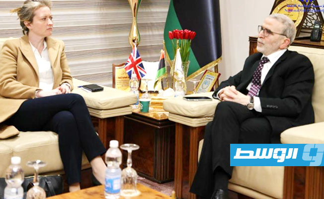 نائبة سفير بريطانيا تؤكد رغبة شركات بلادها في العودة للعمل بقطاع النفط الليبي