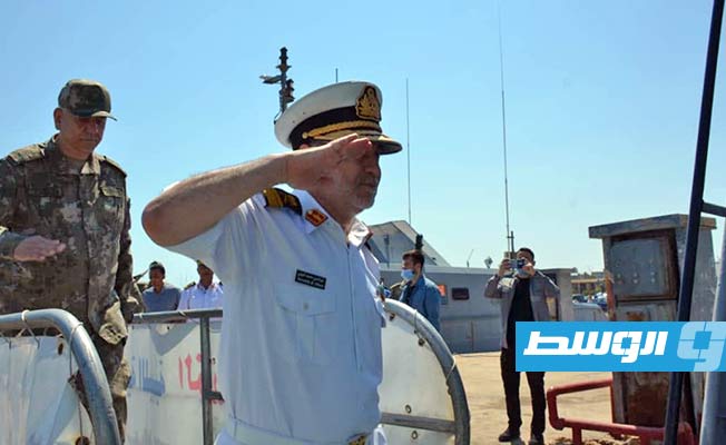 مراسم استقبال الزورق «شفق» عند وصوله قاعدة طرابلس البحرية. (مكتب الإعلام والمراسم بالقوات البحرية الليبية)