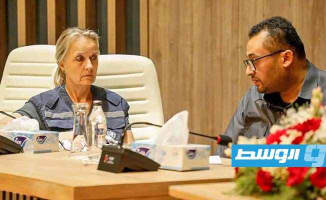 مديرة مكتب منظمة الصحة العالمية في ليبيا إليزابيث هوفن خلال لقائها مسؤولين بحكومة باشاغا، 29 أغسطس 2022. (الإنترنت)