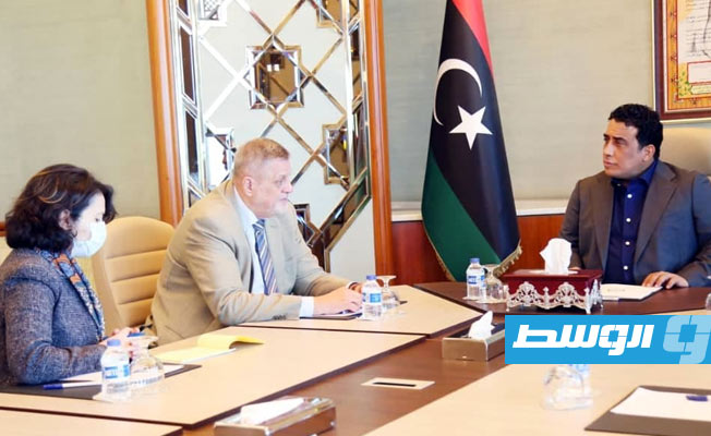 المجلس الرئاسي، برئاسة محمد المنفي، مع رئيس البعثة الأممية لدى ليبيا، يان كوبيش, 27 أكتوبر 2021. (المجلس الرئاسي)