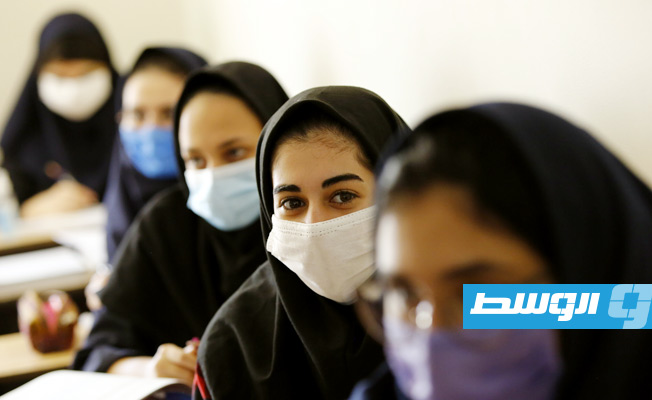 إيران.. رصد عشرات حالات التسمم الجديدة في مدارس للفتيات