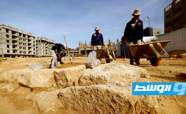 أثريون فلسطينيون يعثرون على قبور تعود لألفي عام