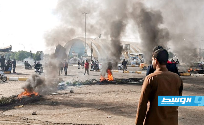 مقتل متظاهر وحرق خيام المعتصمين جنوب العراق