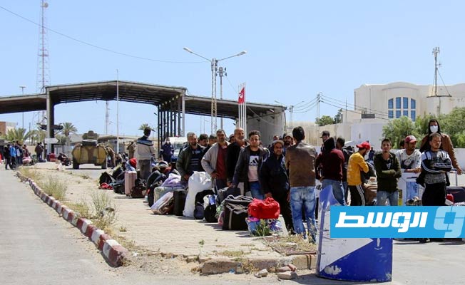 مرصد حقوقي يستنكر «إيقافات عشوائية» لعمال تونسيين في ليبيا