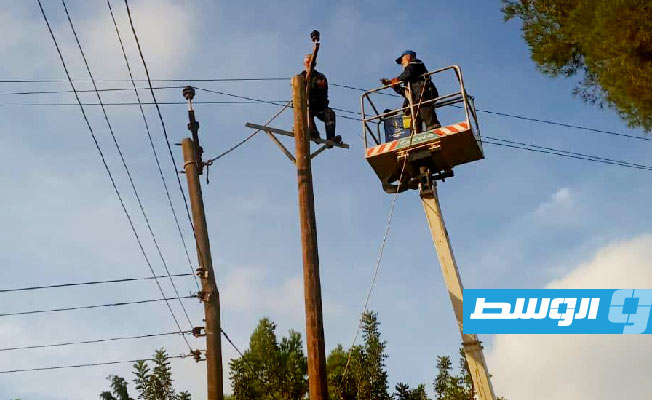 من أعمال إصلاح الأعطال في بلدية شحات، 8 أكتوبر 2023. (الشركة العامة للكهرباء)