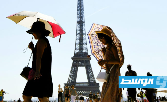 مظاهرات باريس تقسم آراء السياح بين مؤيدين ومعارضين