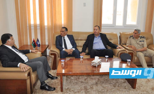 «داخلية الوفاق» تبحث تسهيل إجراءات العالقين الليبيين والتونسيين بين الجانبين