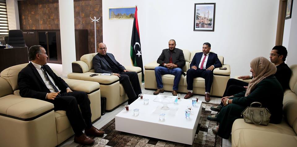 المجبري يلتقي أعضاء من مجلسي النواب والدولة عن الواحات في طرابلس