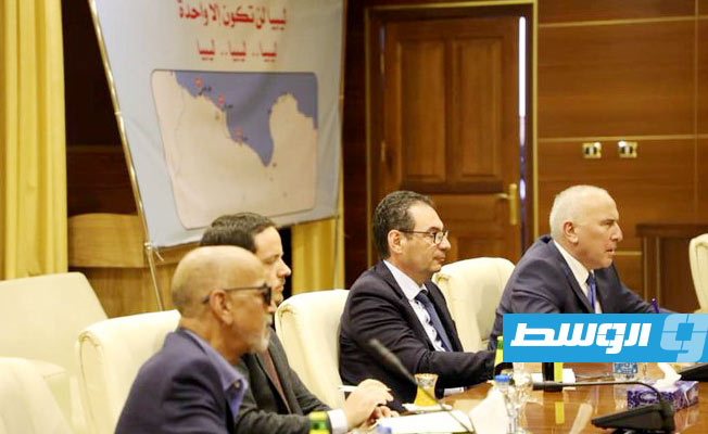 اجتماع أبوجناح ومهراج مع قيادات وزارة الصحة في طرابلس لبحث الاستعدادت لليوم الليبي - الفرنسي للصحة. (الخميس 3 نوفمبر 2022. (مصطفى مهراج)