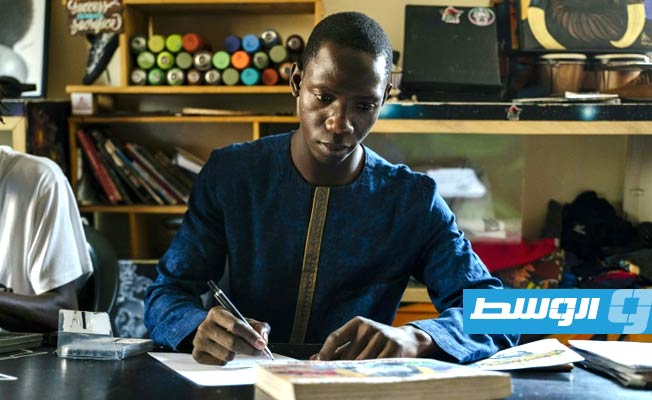 مدرسة في ضواحي دكار تعلم الشباب السنغاليين أصول فن الغرافيتي