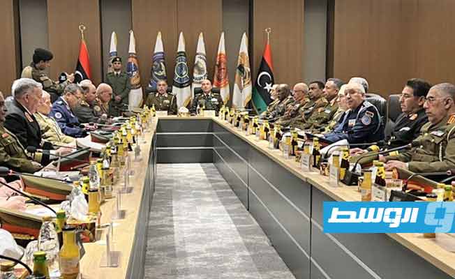 انطلاق اجتماع الحداد والناظوري لمناقشة ملف توحيد المؤسسة العسكرية في بنغازي