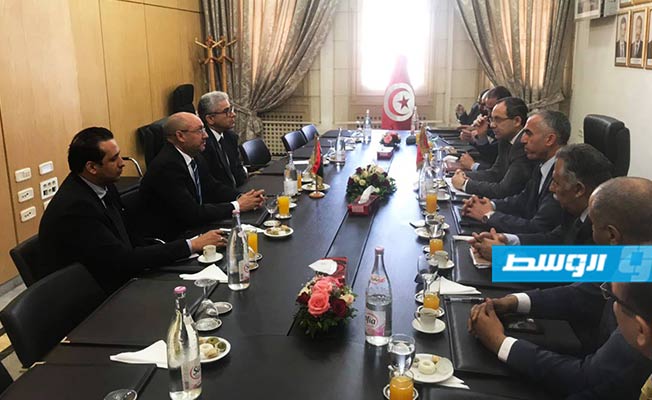 «الداخلية» تعلن استعداد تونس استقبال جرحى قوات الوفاق