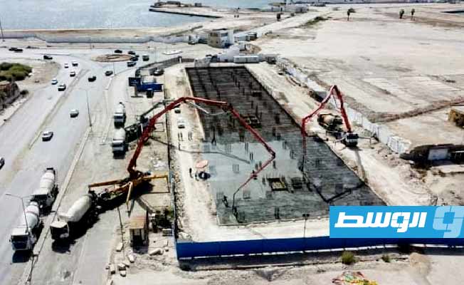 بالصور.. بدء أعمال مشروع إنشاء برج ميناء بنغازي