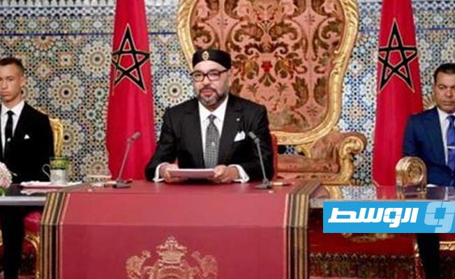 العاهل المغربي يكلف رجل الأعمال عزيز أخنوش تشكيل الحكومة