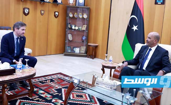 الكوني يستعرض برنامج الشراكة لإعمار مناطق الجنوب الليبي