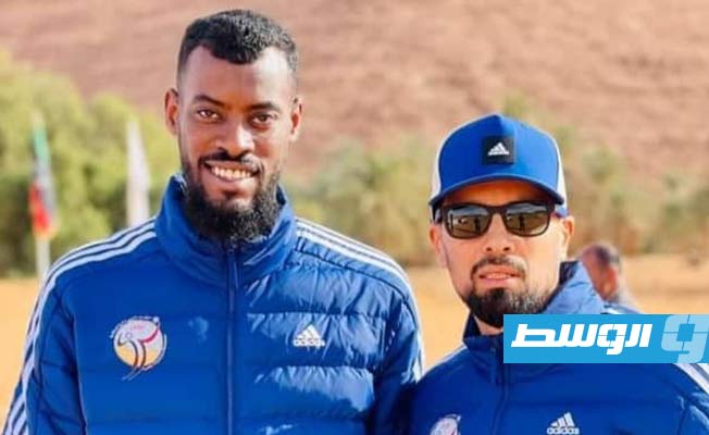 لاعبو المنتخب الليبي للطائرة الشاطئية المشاركين في بطولة غرداية بالجزائر، 12 يناير 2023. (الإنترنت)