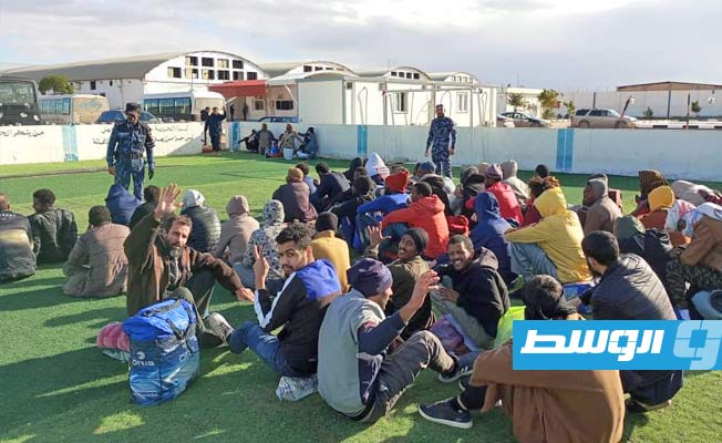 ترحيل 54 مهاجرا من بنغازي
