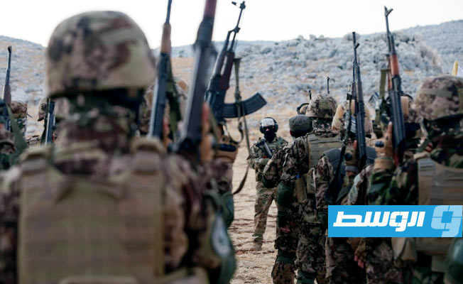 مقتل 11 جنديًا في هجوم لفصائل «متطرفة» في شمال غرب سورية
