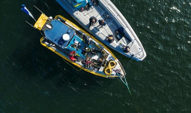 علماء آثار يغوصون في أعماق المياه السويدية لحماية حطام السفن