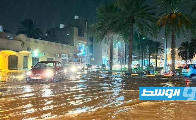 أمطار غزيرة تهطل على طرابلس.